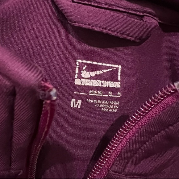 Nike Women’s Medium Berry Zip Up Sportswear SoftShell Jacket Y - Picture 3 of 4